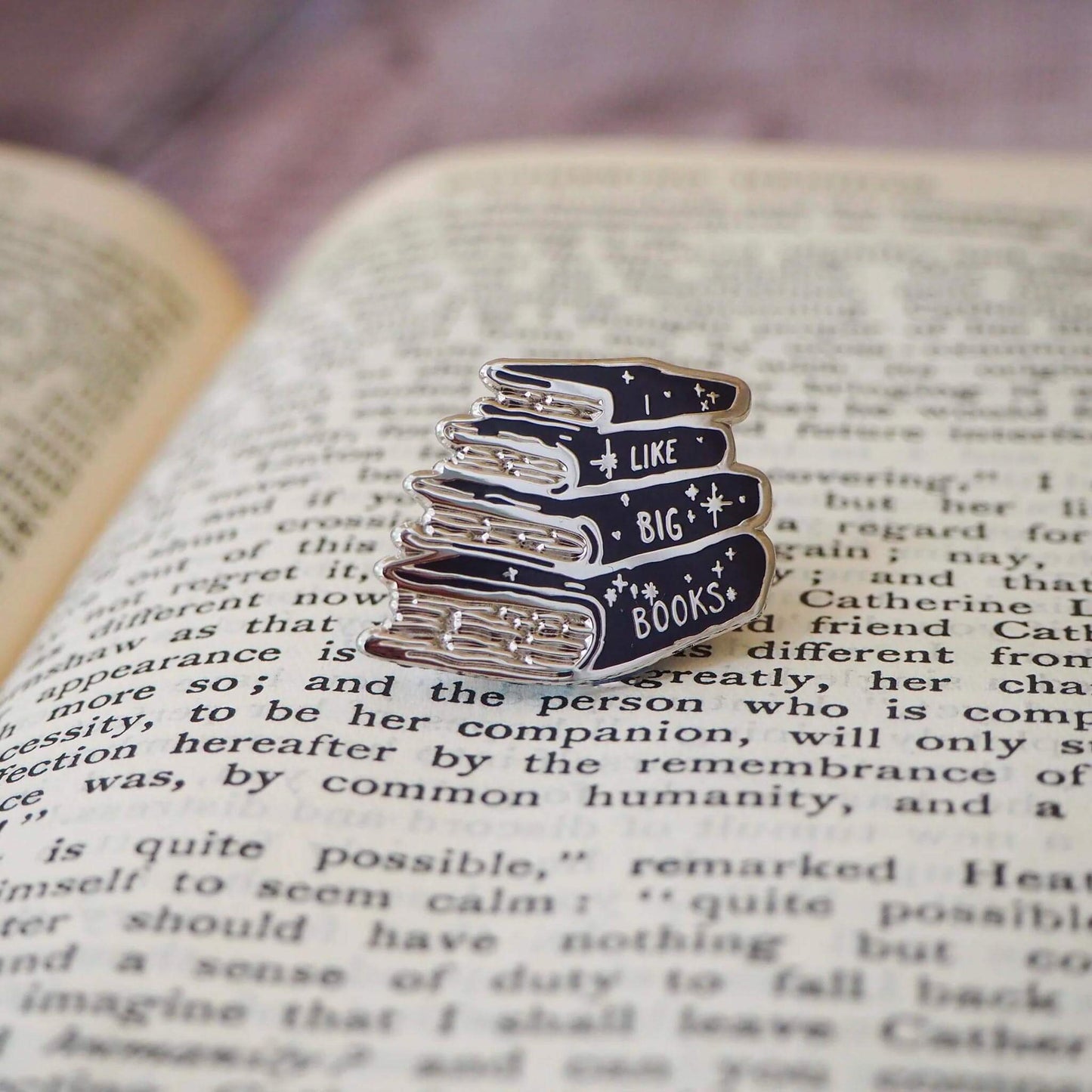 Enamel Pin - Book brooch - I like big books