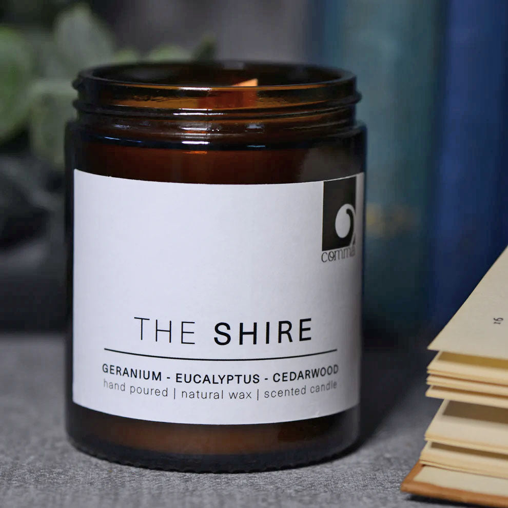 Book Candle - Tolkien - The Shire