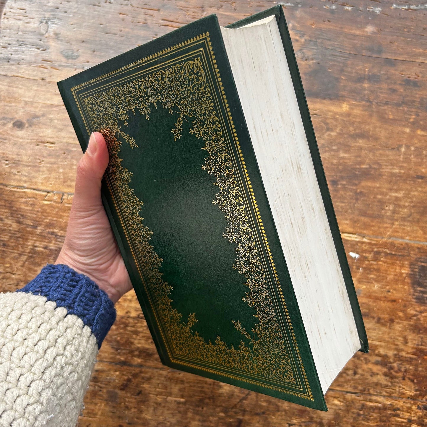 The Complete Works Of William Shakespeare - Avenel Illustrated Edition 1975 (Preloved)
