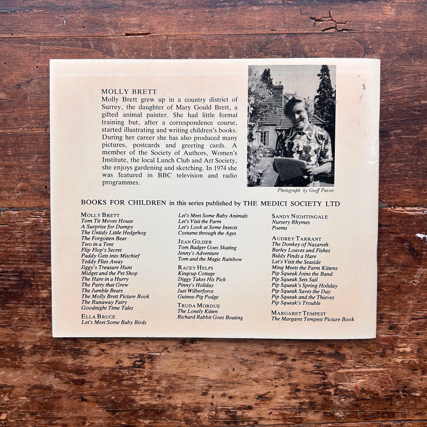 The Party The Grew - Molly Brett - Vintage 1976 (Preloved)