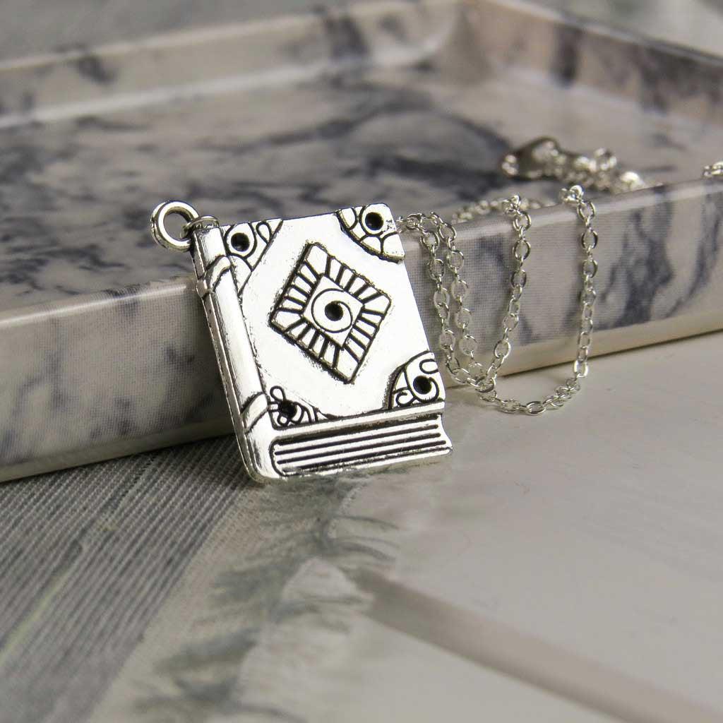 Necklace - Book Charm - Pride & Prejudice - Jane Austen