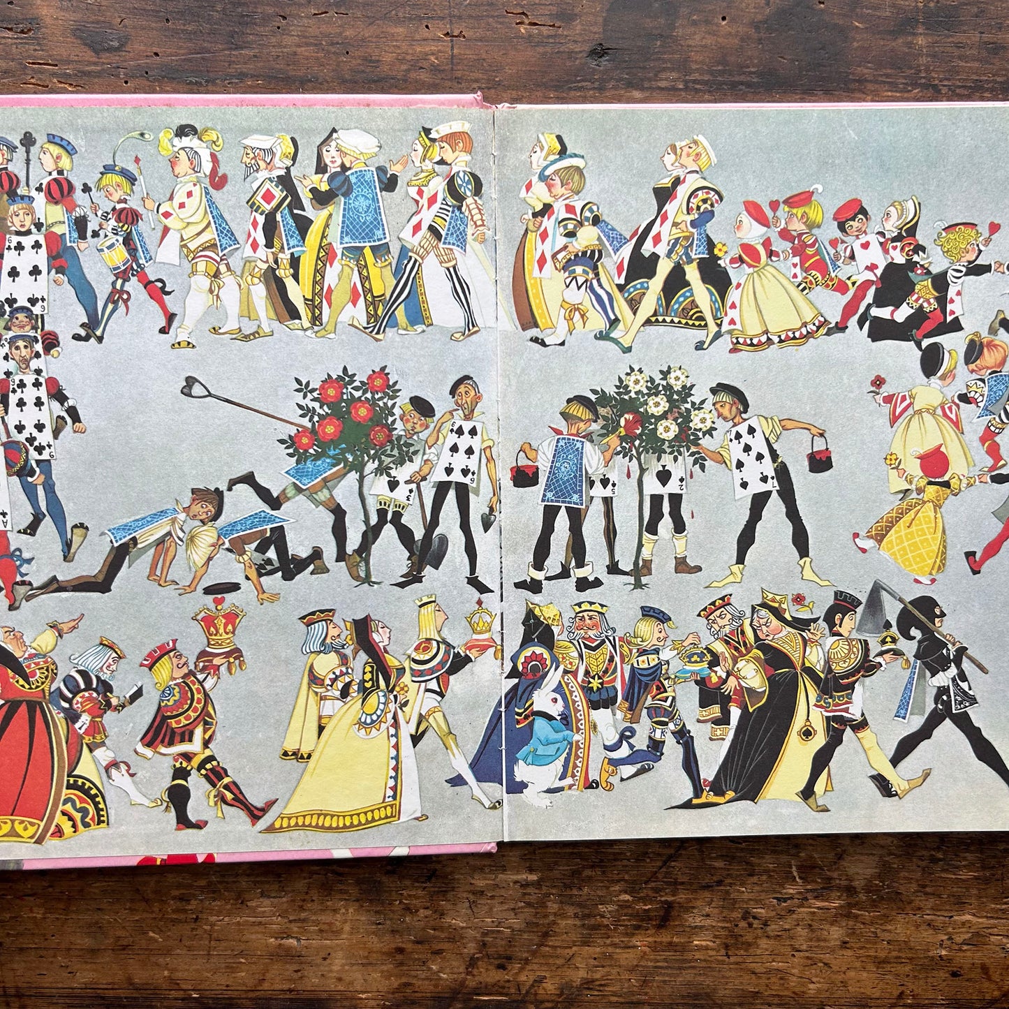 Alice in Wonderland - Janet & Anne Grahame Johnstone 1975 (Preloved)