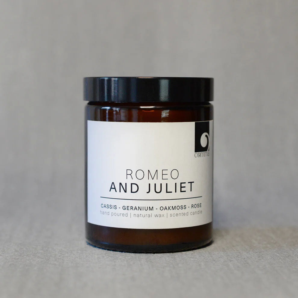 Book Candle - Shakespeare - Romeo and Juliet