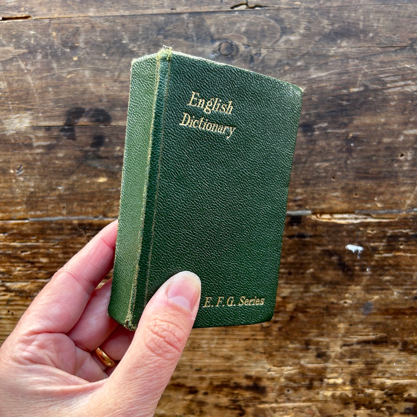 English Dictionary - Pocket Pronouncing - E. F. G. Series - E. H. Truslove - Antique (Preloved)