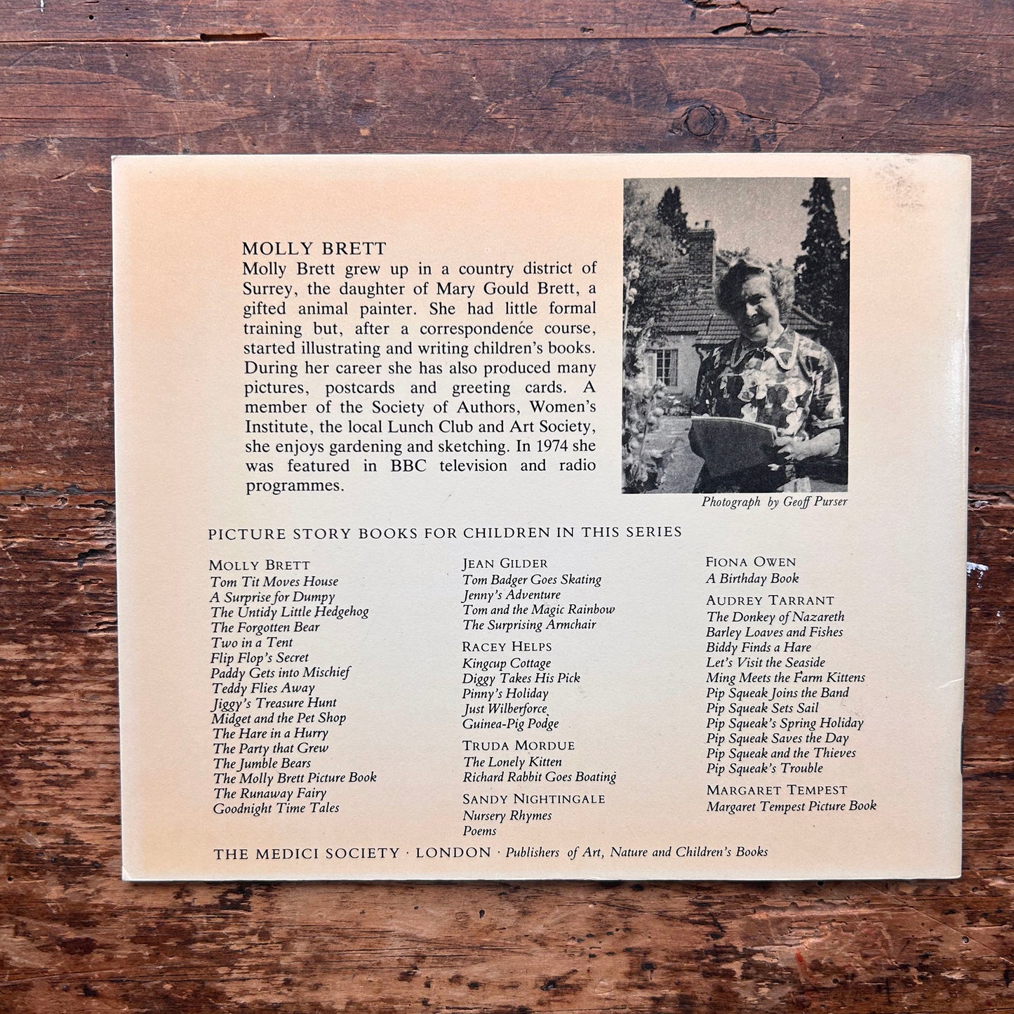 Goodnight Time Tales  - Molly Brett - Vintage 1982 (Preloved)