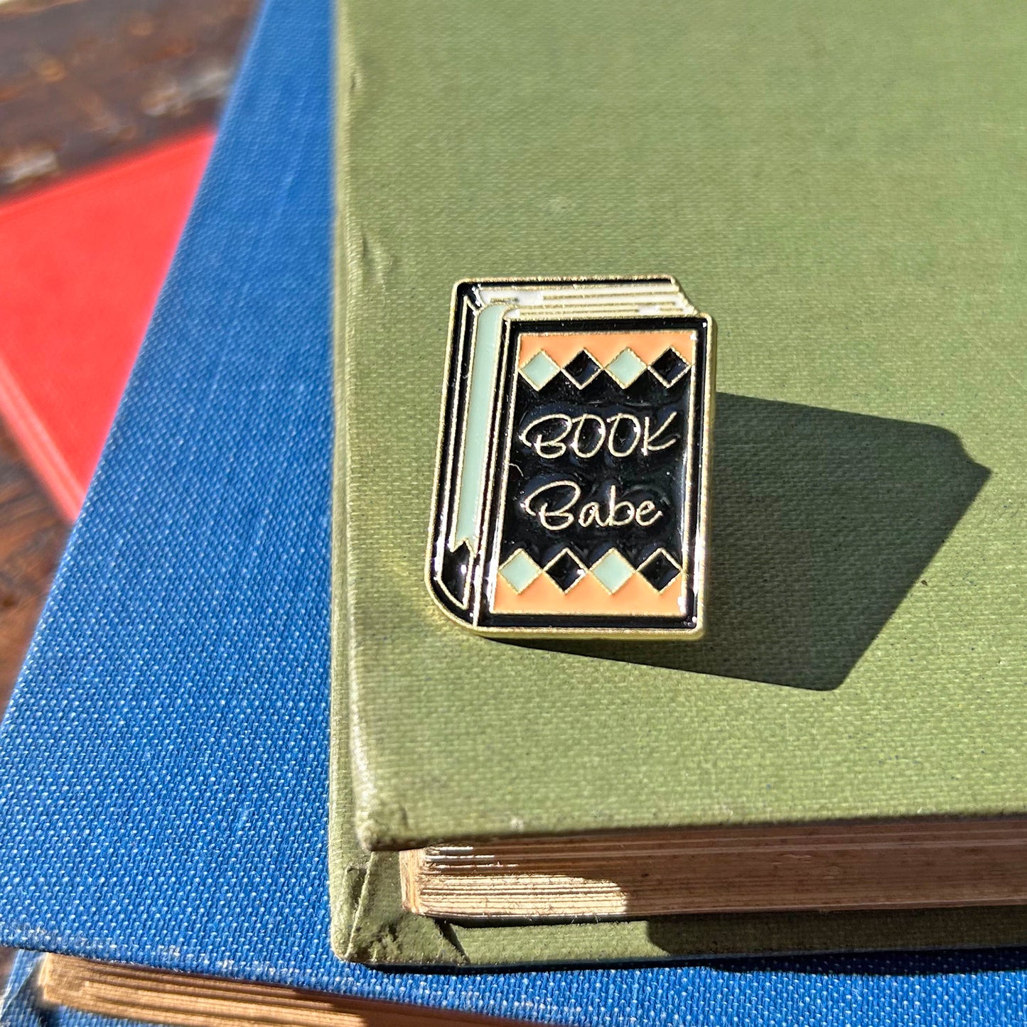 Pin Badge / Lapel Pin - Book Babe