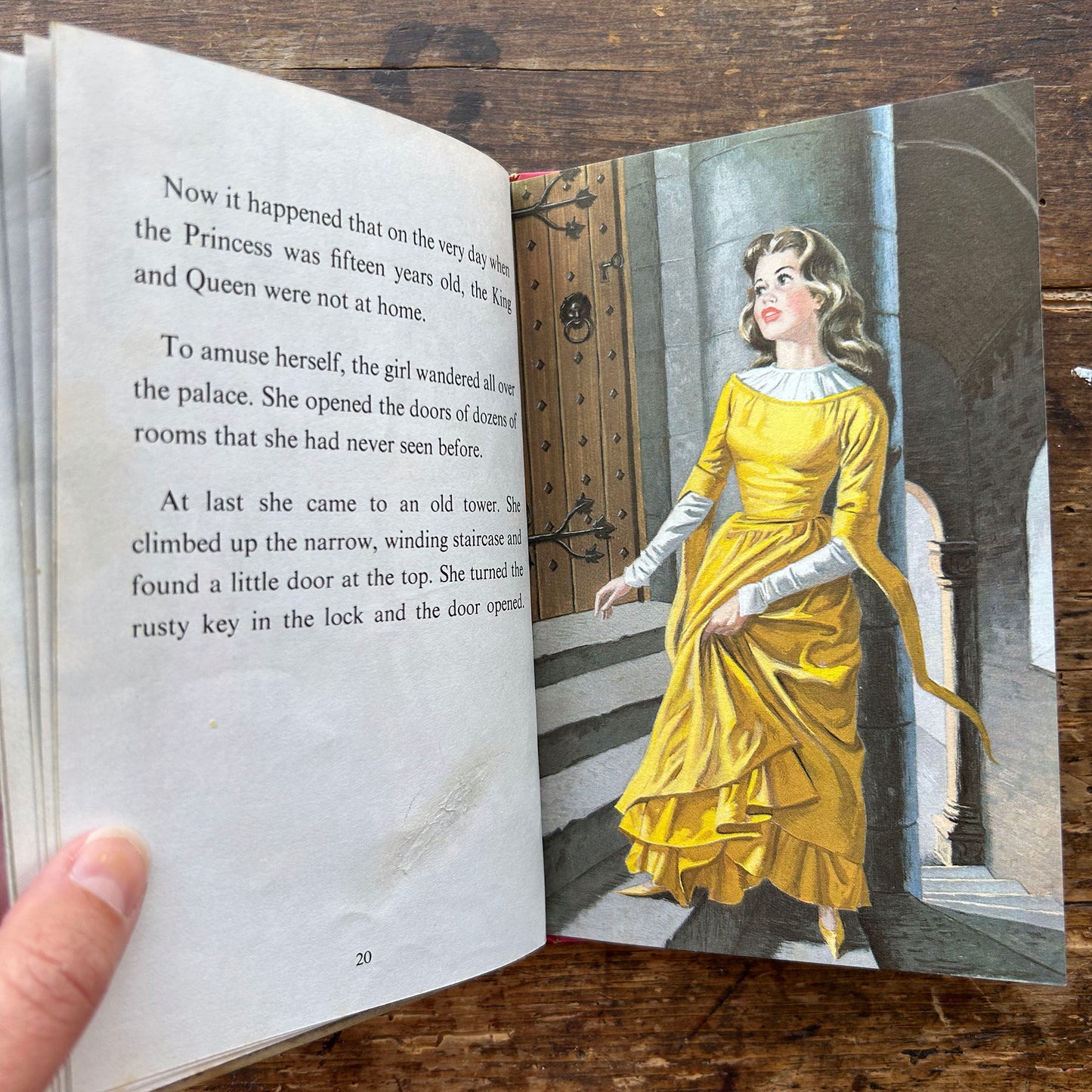 Sleeping Beauty - Vintage Ladybird Easy Reading Book - Well Loved Tales 1965 (Preloved)