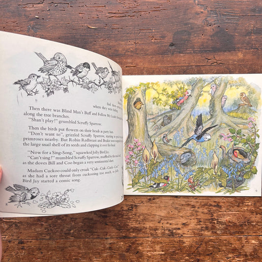 The Party The Grew - Molly Brett - Vintage 1976 (Preloved)