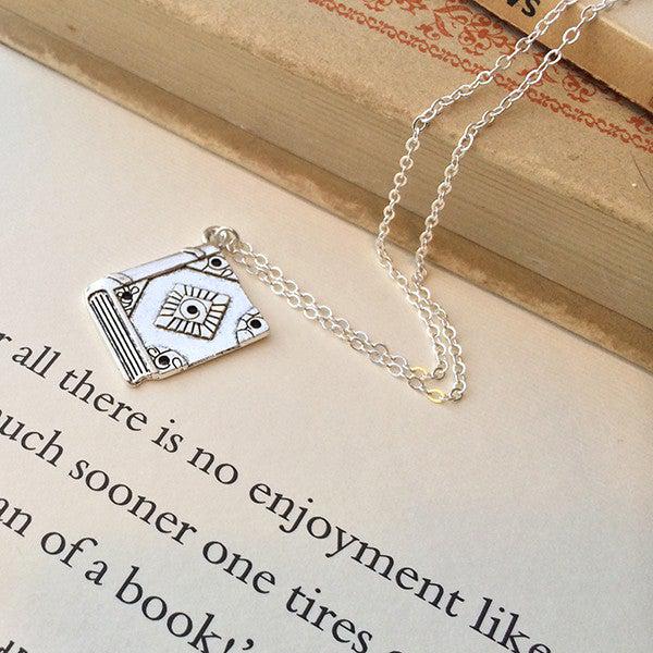 Necklace - Book Charm - Pride & Prejudice - Jane Austen